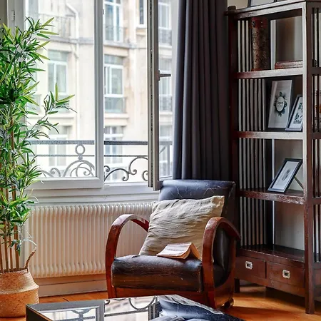 Les Halles 1Br Flat Paris