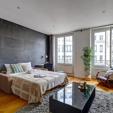 Apartment Les Halles 1Br Flat