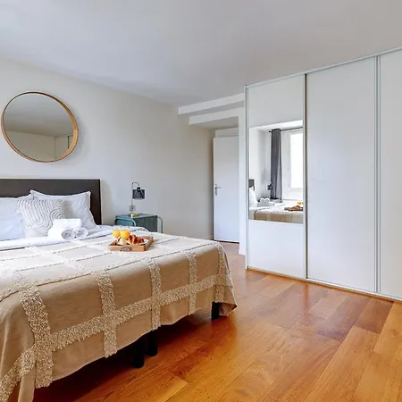 Les Halles 1Br Flat
